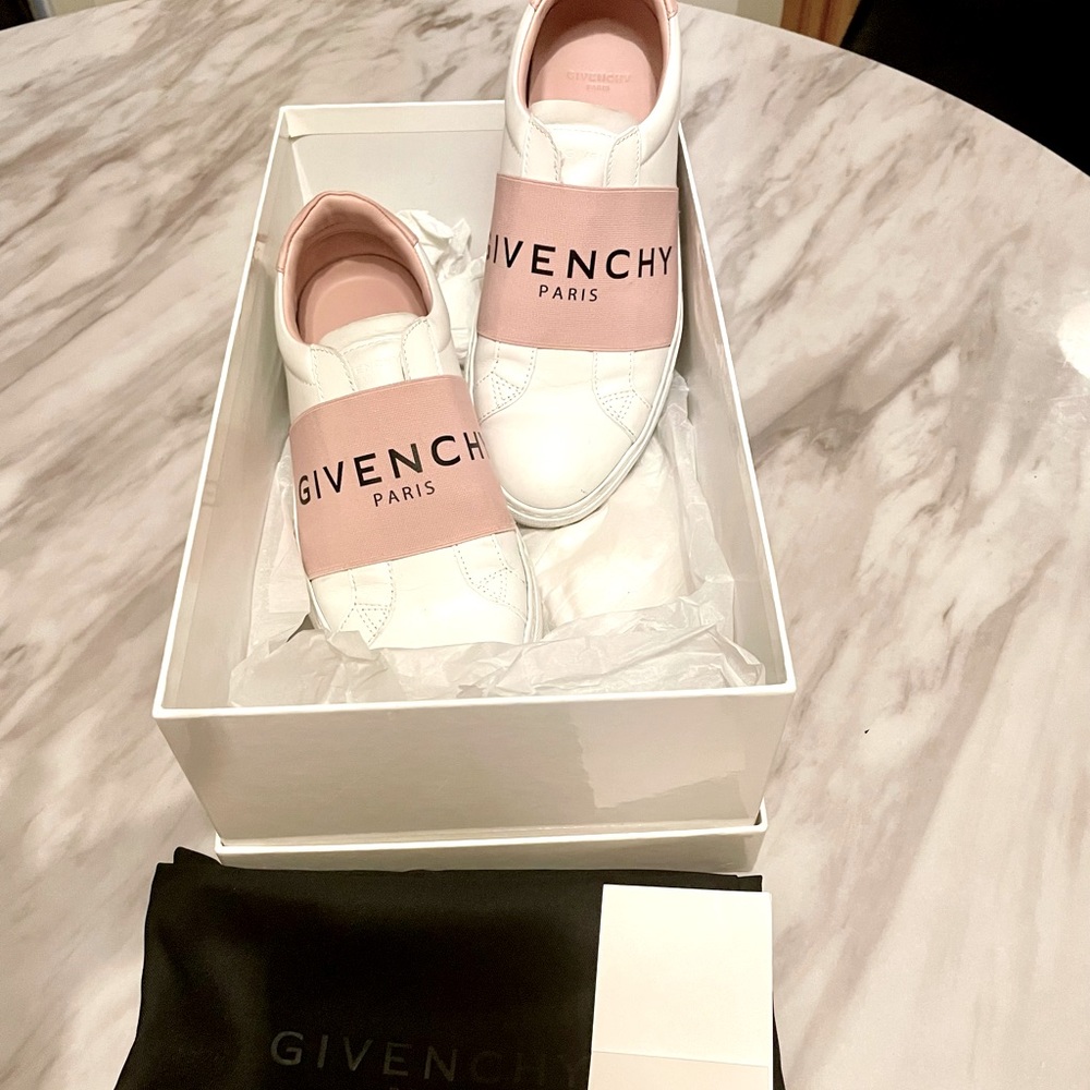 Givenchy Urban Street Logo Sneakers